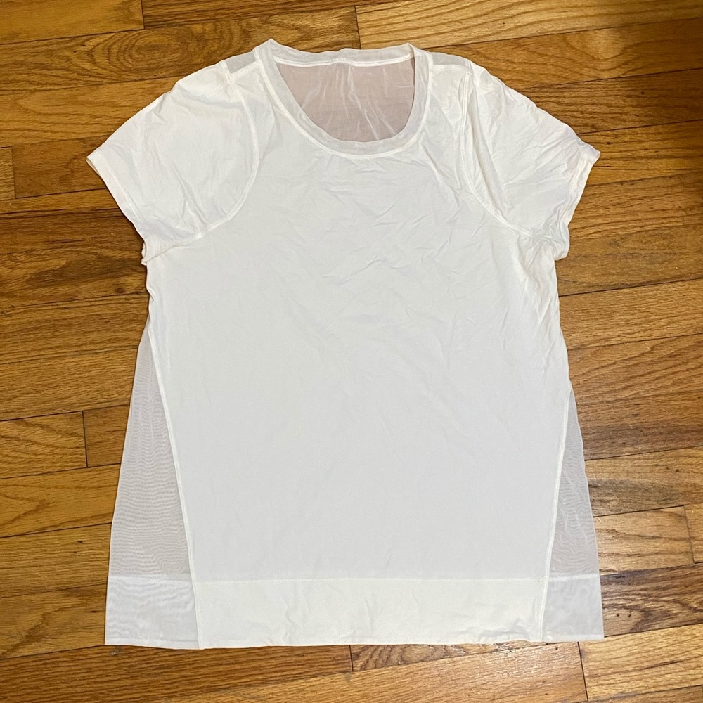 Lululemon mesh tee